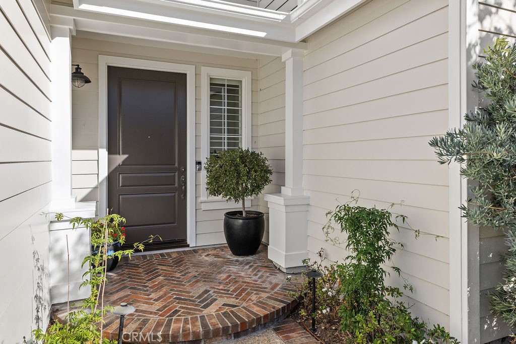 16582 Maywood Lane, Huntington Beach CA 92649 - photo 2