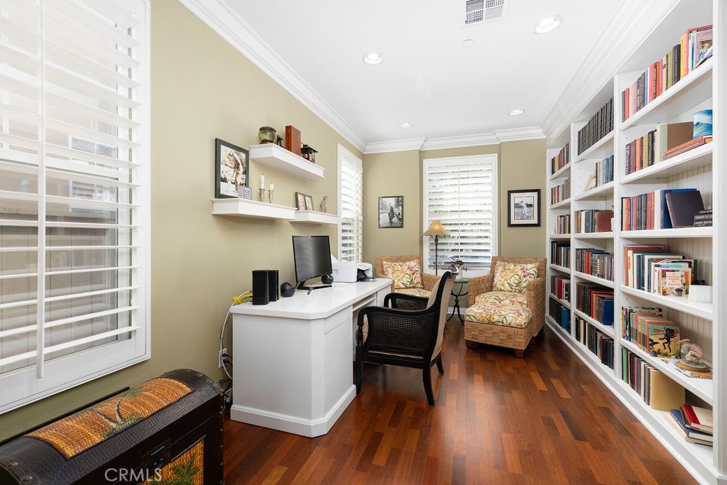 16582 Maywood Lane, Huntington Beach CA 92649 - photo 7