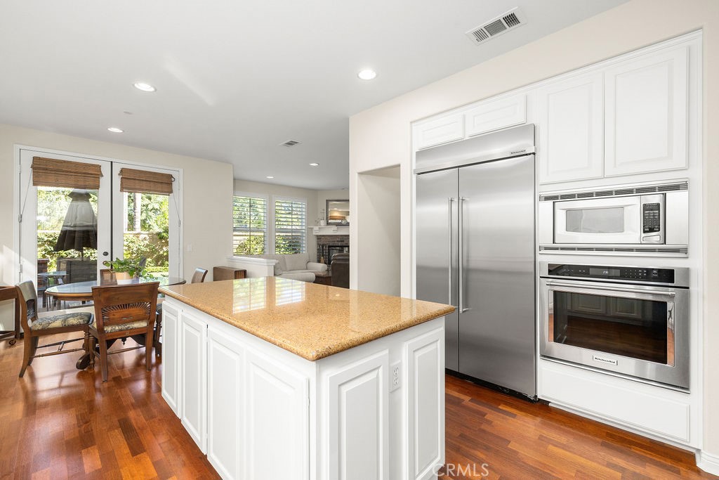 16582 Maywood Lane, Huntington Beach CA 92649 - photo 17