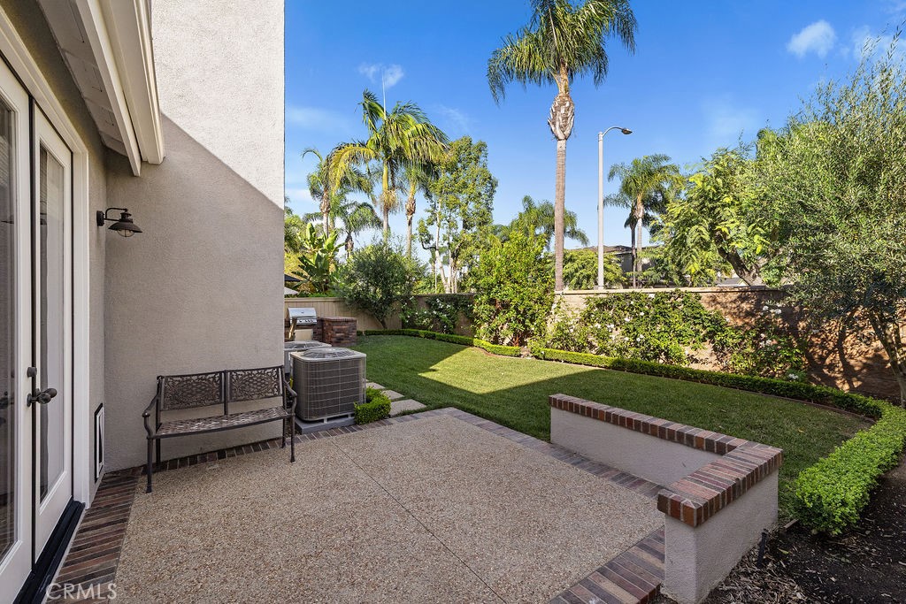16582 Maywood Lane, Huntington Beach CA 92649 - photo 35