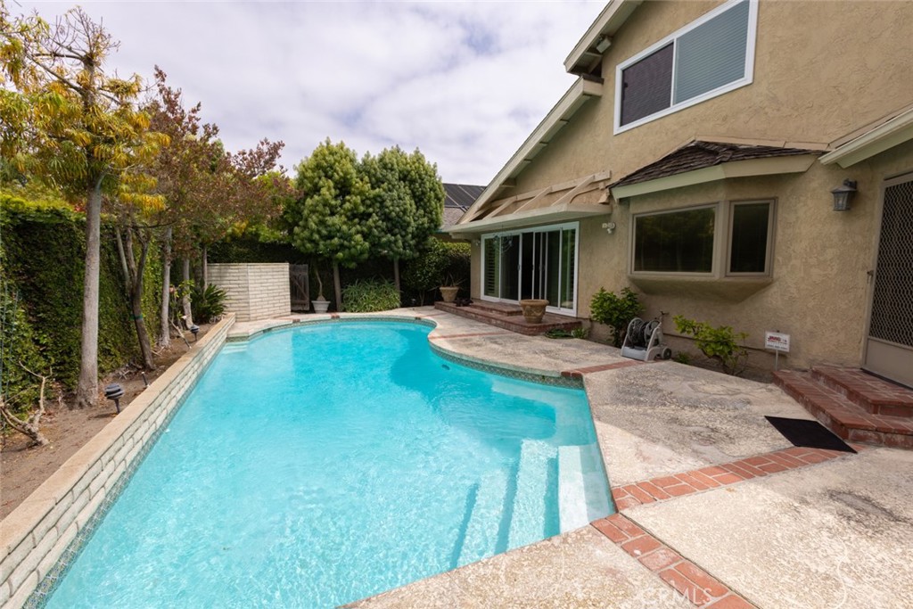 16591 Wanderer Lane, Huntington Beach CA 92649 - photo 32