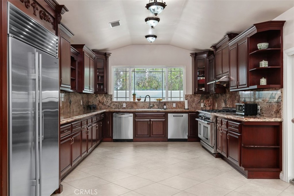 16611 Graham, Huntington Beach CA 92649 - photo 21