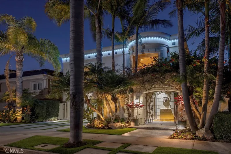 16631 Carousel, Huntington Beach