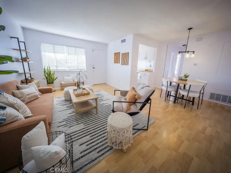 16637 Viewpoint Lane, Huntington Beach, CA 92647