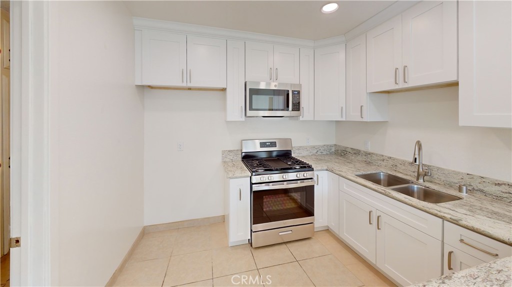 16652 Goldenwest 2, Huntington Beach CA 92647 - photo 1