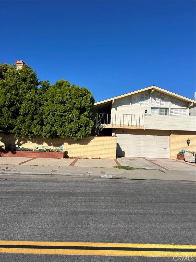 16662 Somerset, Huntington Beach, CA 92649