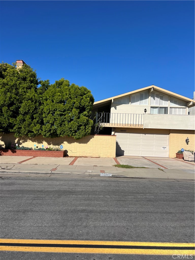 16662 Somerset, Huntington Beach CA 92649 - photo 1