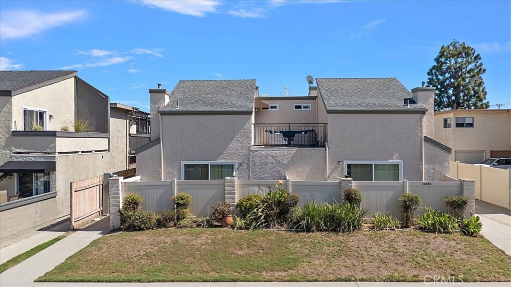 16692 Dolores, Huntington Beach CA 92649 - photo 2