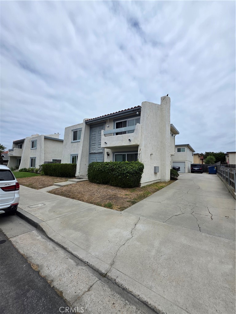 16702 Blanton Lane, Huntington Beach CA 92649 - photo 1