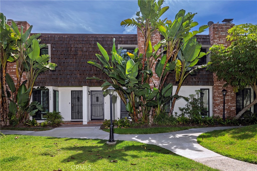 16703 Castaway Lane, Huntington Beach CA 92649 - photo 1