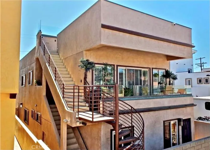 16716 Bay View Drive, Huntington Beach, CA 92649