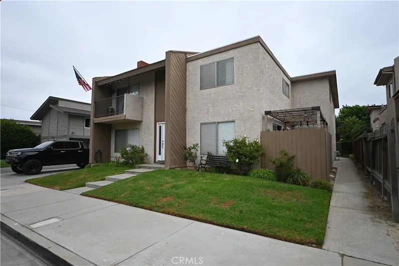 16766 Sims Lane, Huntington Beach, CA 92649
