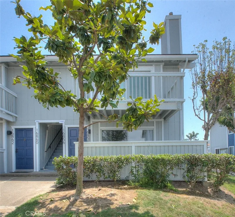 16858 Algonquin, Huntington Beach, CA 92649