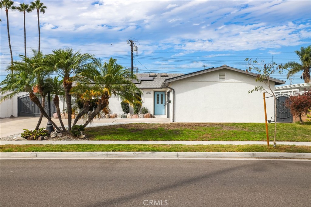 16871 Ross Lane, Huntington Beach CA 92647 - photo 1