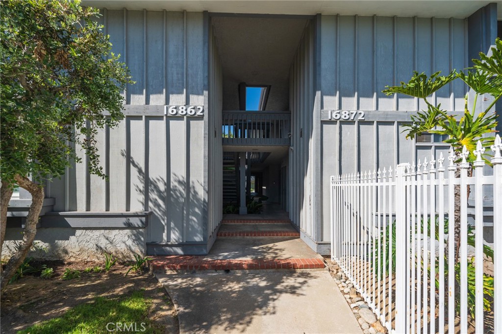 16872 Pacific Coast Highway 205, Huntington Beach CA 92649 - photo 4