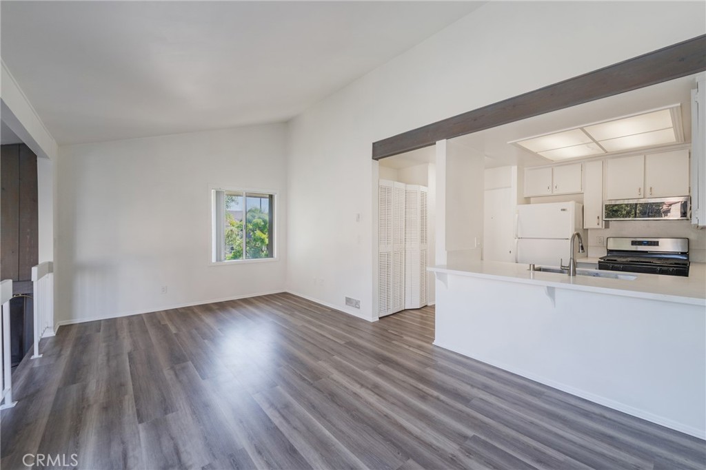 16872 Pacific Coast Highway 205, Huntington Beach CA 92649 - photo 6