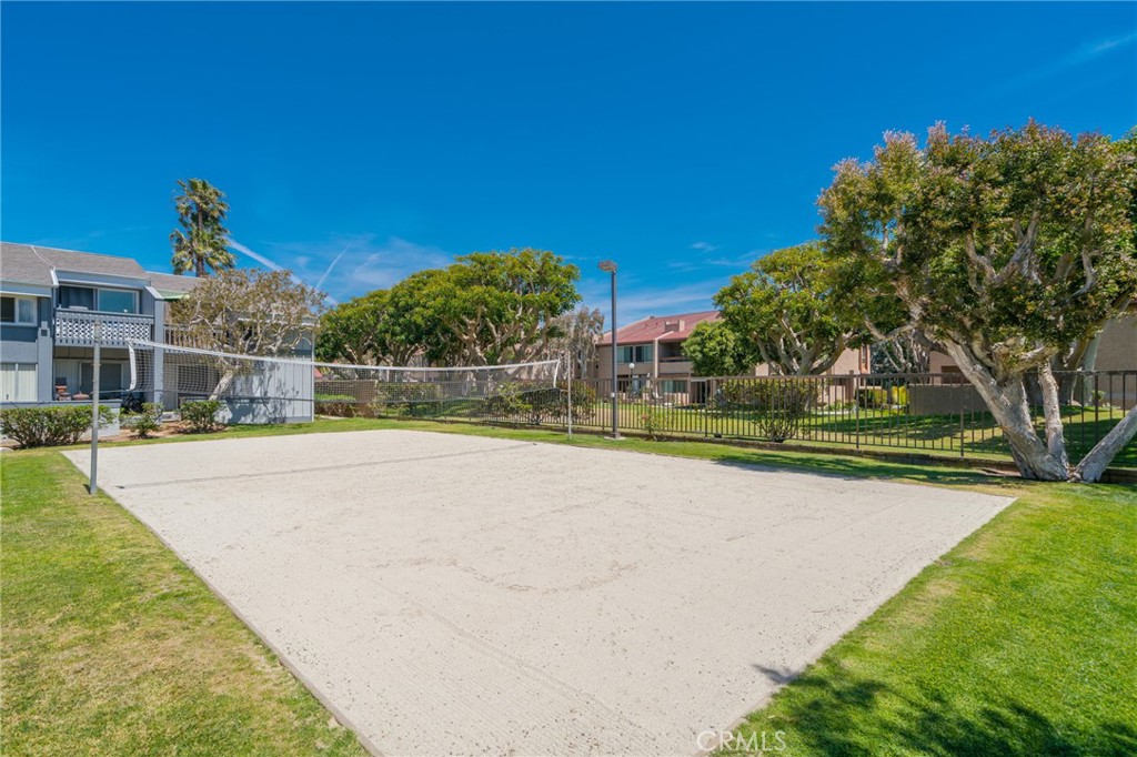 16872 Pacific Coast Highway 205, Huntington Beach CA 92649 - photo 31