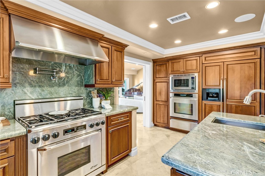 16931 Fairfield, Huntington Beach CA 92649 - photo 20