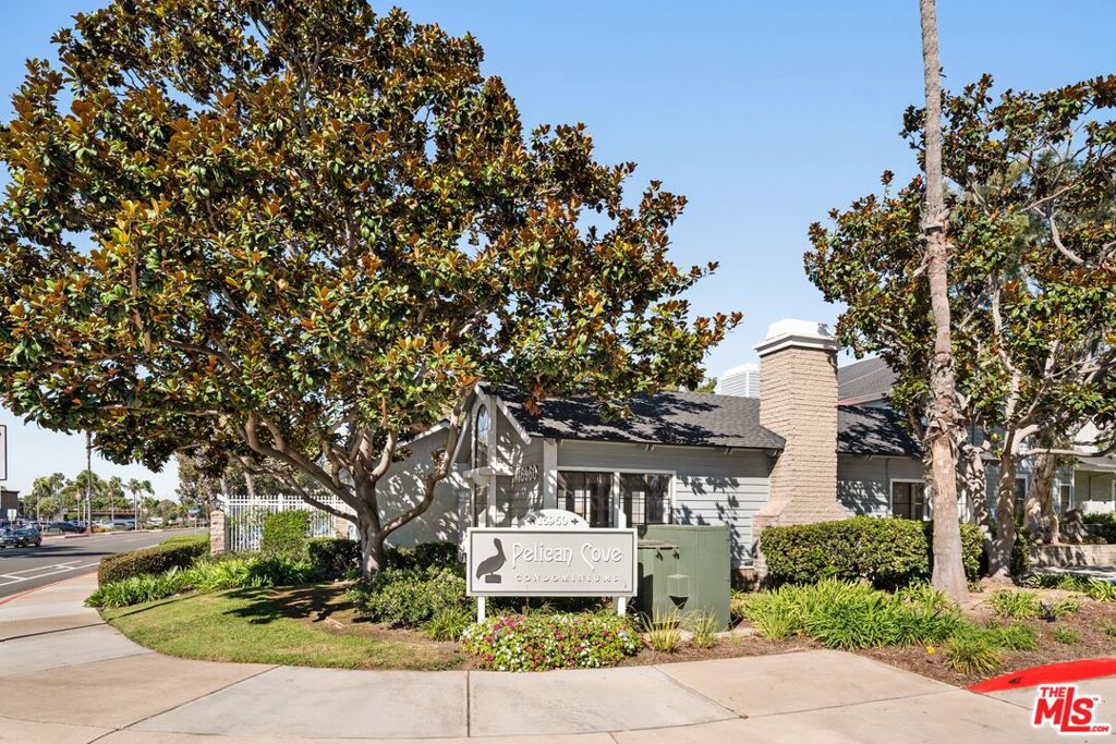 16960 Algonquin Street I201, Huntington Beach CA 92649 - photo 21