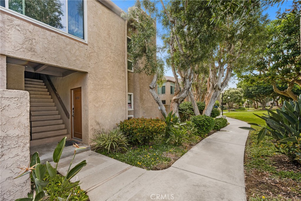 16985 Bluewater, Huntington Beach CA 92649 - photo 1