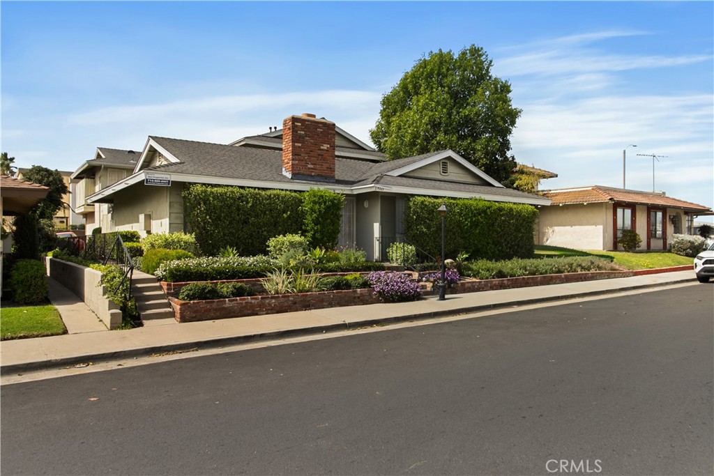 17021 Pinehurst, Huntington Beach CA 92647 - photo 1