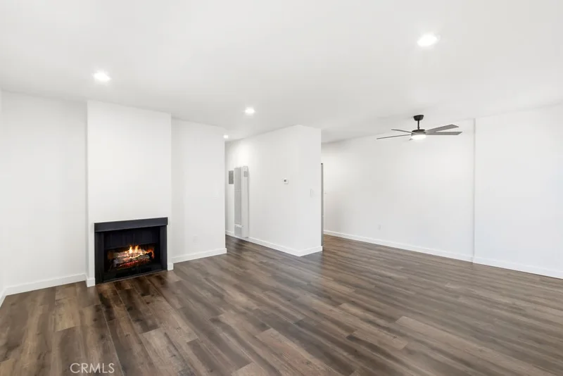 1703 Delaware Street 2, Huntington Beach, CA 92648