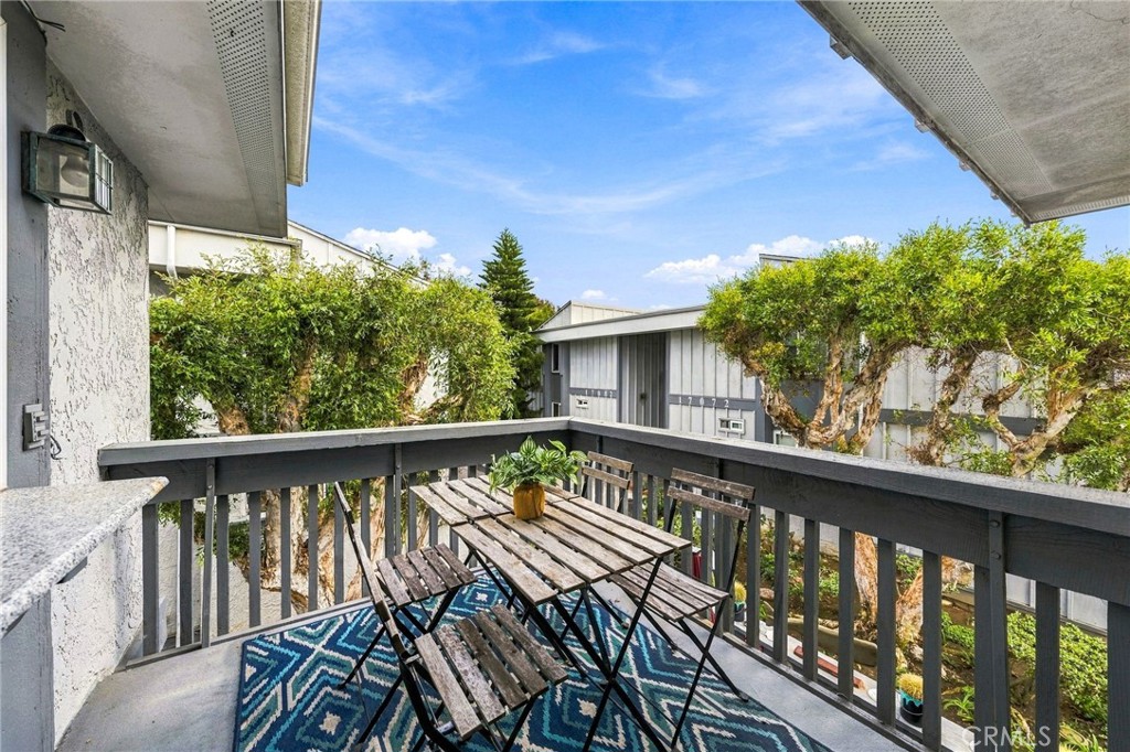 17042 Pacific Coast Highway 201, Huntington Beach CA 92649 - photo 13