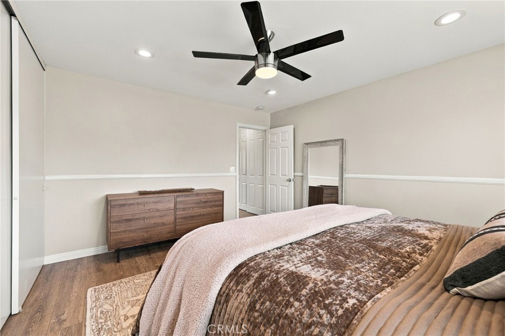 17042 Pacific Coast Highway 201, Huntington Beach CA 92649 - photo 18