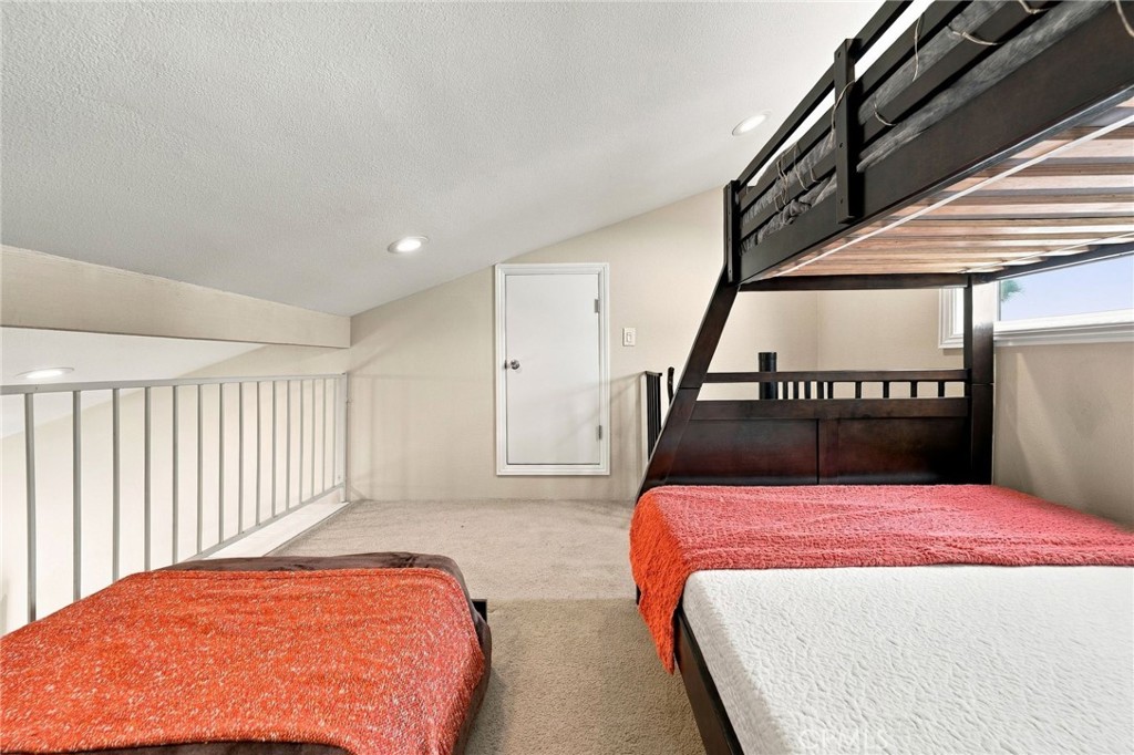 17042 Pacific Coast Highway 201, Huntington Beach CA 92649 - photo 20