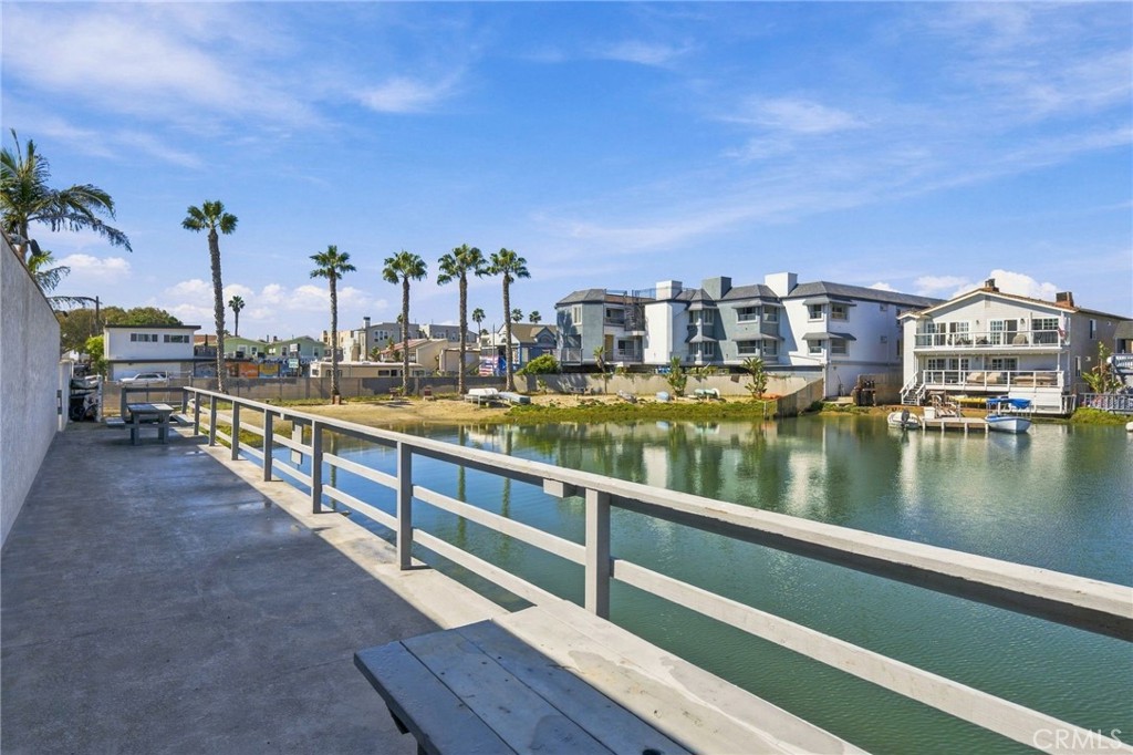 Harbour Pacific sun deck for residents to enjoy - 17042 Pacific Coast Highway 201, Huntington Beach CA 92649 - photo 34