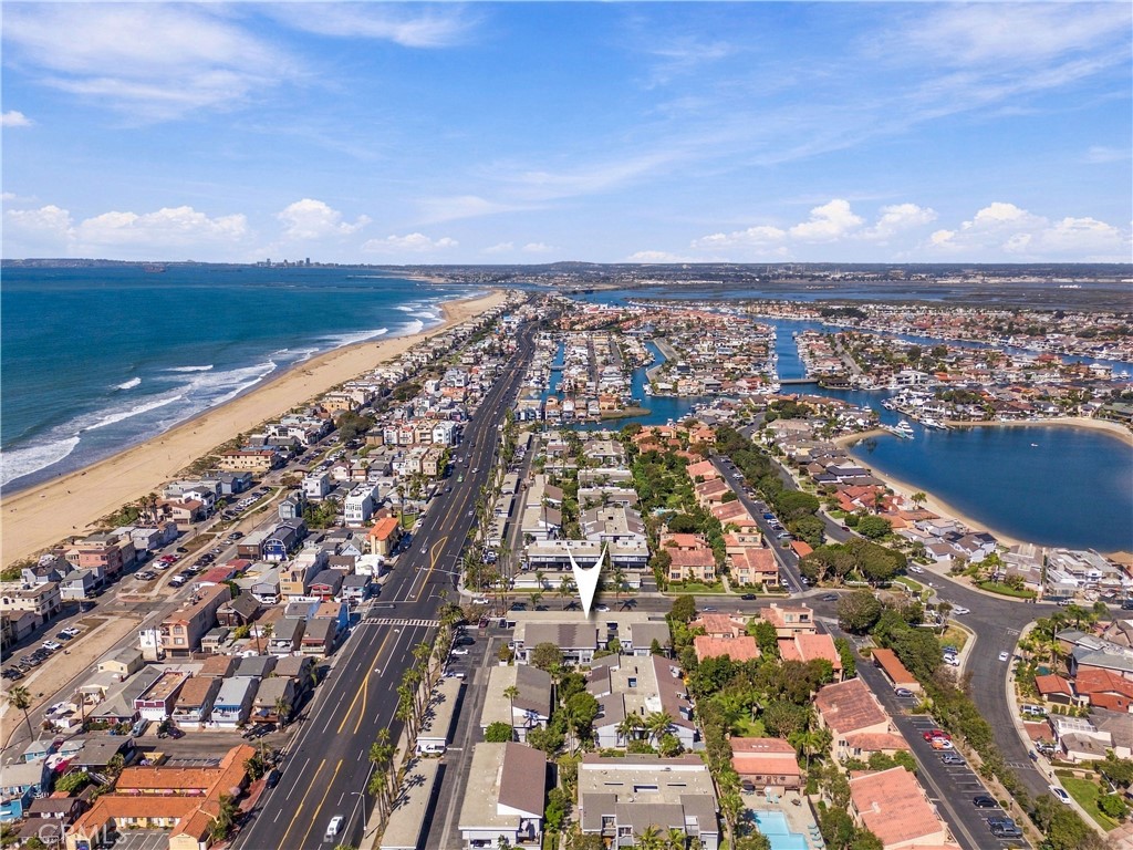 Ocean on one side, harbour on the other - 17042 Pacific Coast Highway 201, Huntington Beach CA 92649 - photo 37