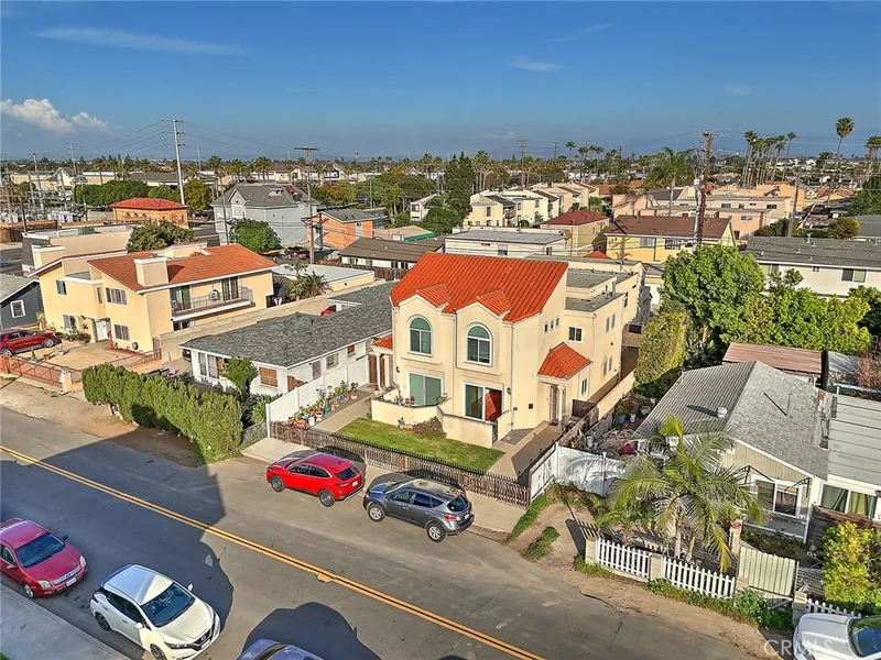 17054 A, Huntington Beach, CA 92647