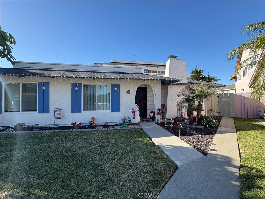 17061 Evergreen Circle D, Huntington Beach CA 92647 - photo 1