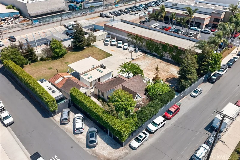 17066 Palmdale, Huntington Beach, CA 92647