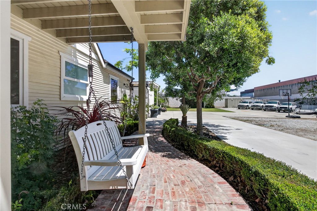 17066 Palmdale, Huntington Beach CA 92647 - photo 15