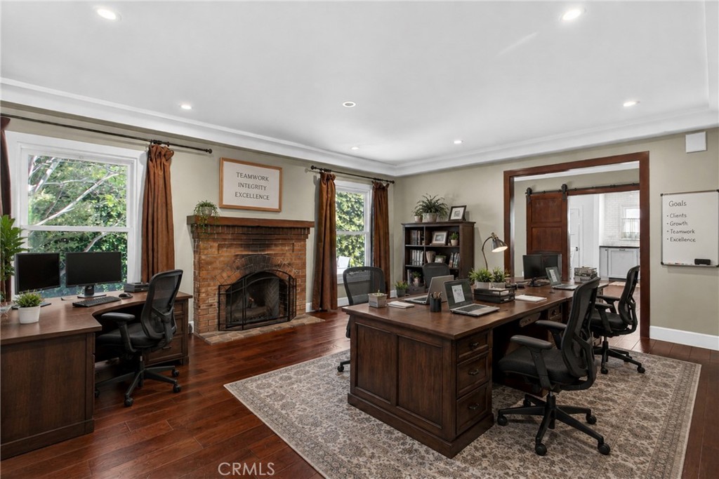Residence Office - 17066 Palmdale, Huntington Beach CA 92647 - photo 16