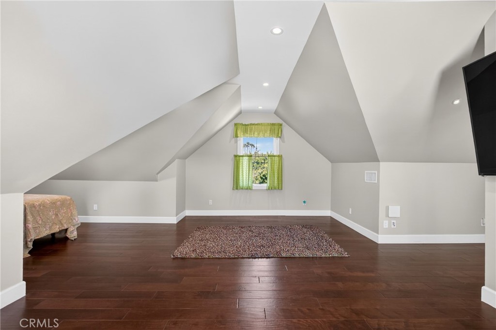 17066 Palmdale, Huntington Beach CA 92647 - photo 24
