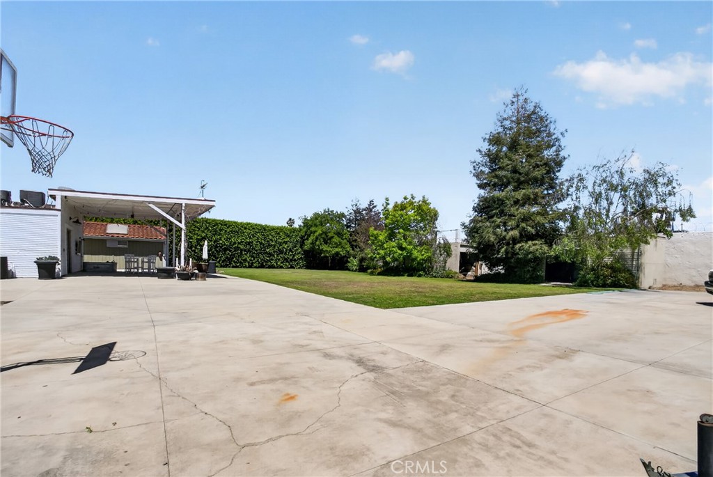 17066 Palmdale, Huntington Beach CA 92647 - photo 40