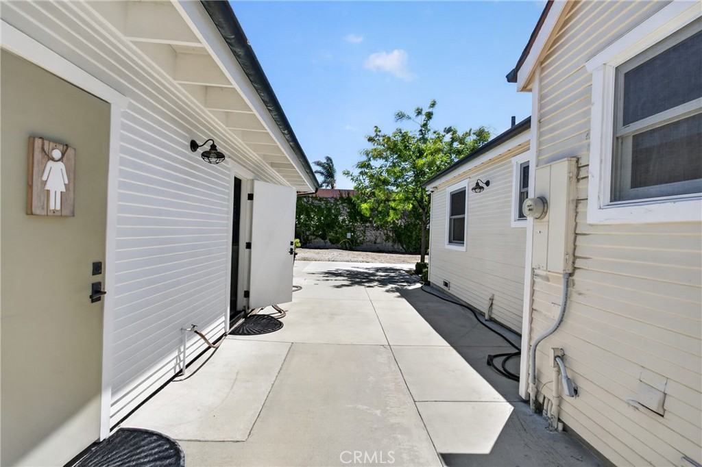 Detached - employee Bathroom - 17066 Palmdale, Huntington Beach CA 92647 - photo 49
