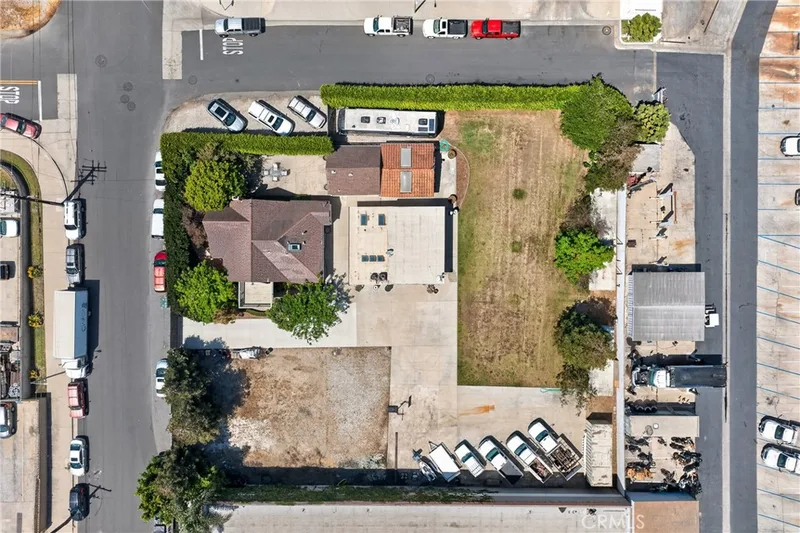 17066 Palmdale, Huntington Beach