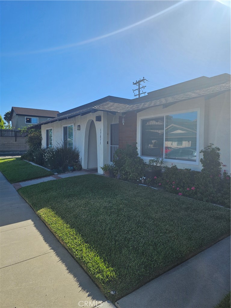 17071 Pinehurst, Huntington Beach CA 92647 - photo 1
