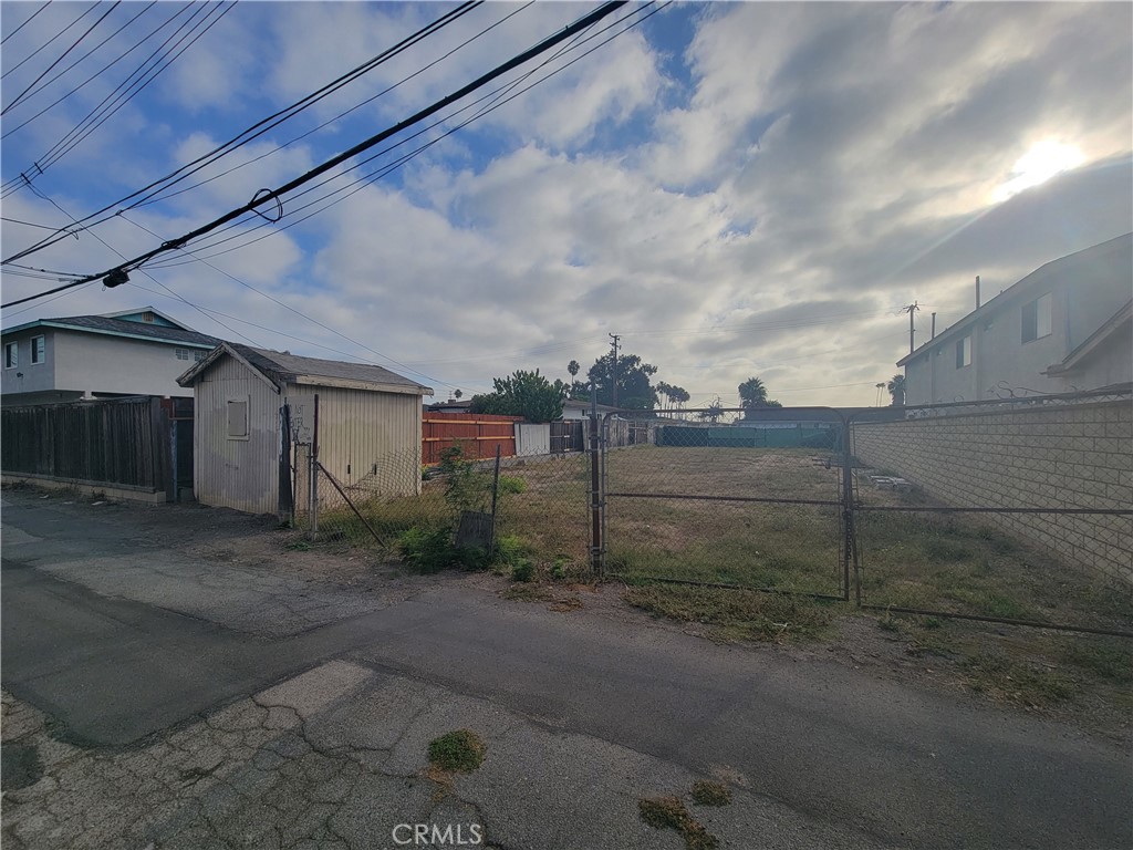 Back view/from alley - 17101 B Lane, Huntington Beach CA 92647 - photo 4