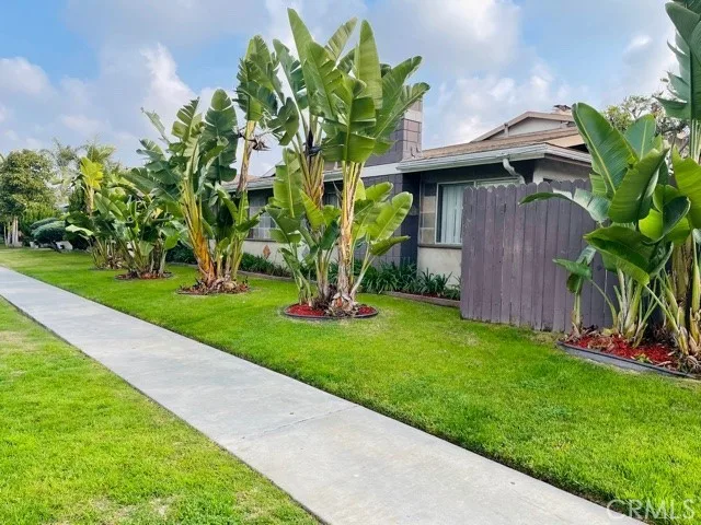 17102 Emerald, Huntington Beach, CA 92647