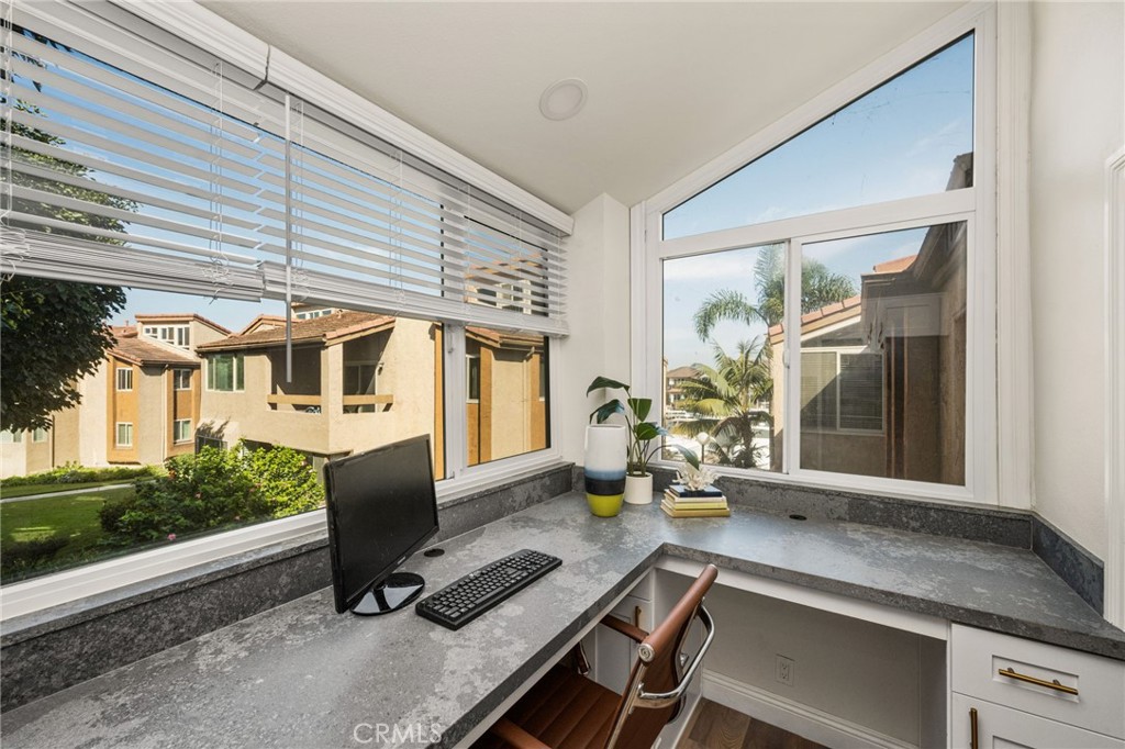 17110 Bluewater, Huntington Beach CA 92649 - photo 28