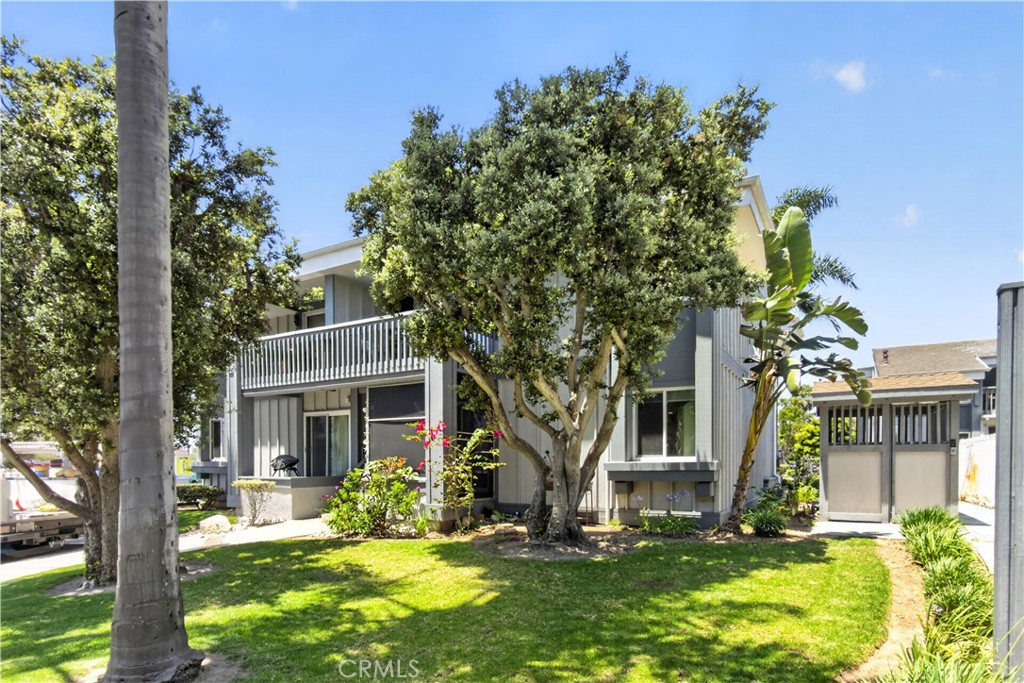 17142 Pacific Coast 201, Huntington Beach CA 92649 - photo 1