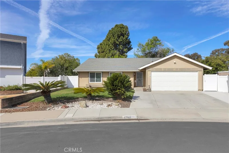 17161 Golden View, Huntington Beach, CA 92647