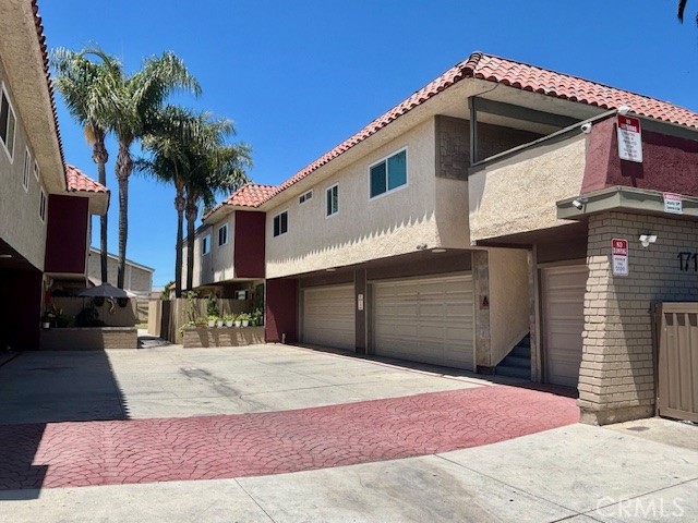17171 Elm 1, Huntington Beach CA 92647 - photo 1