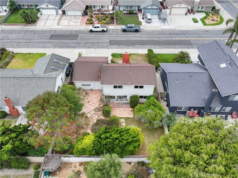 17172 Berlin Lane, Huntington Beach, CA 92649