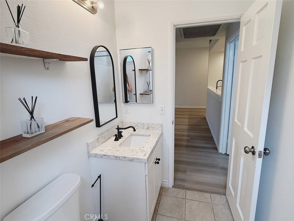 bathroom - 17191 Corbina Lane 102, Huntington Beach CA 92649 - photo 15