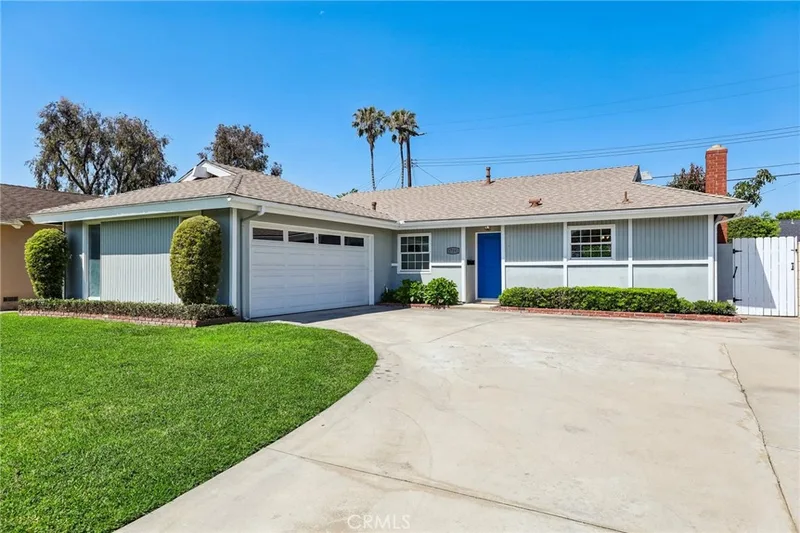 17191 Kampen Lane, Huntington Beach, CA 92647